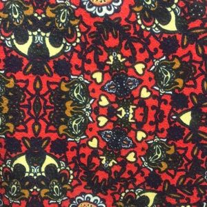 Medium LuLaRoe Perfect T